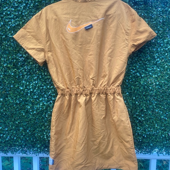 Nike Swooshwear Dress - Picture 3 of 3